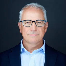 Varga Zoltán lovász szakoktató, MODELLO Intézet